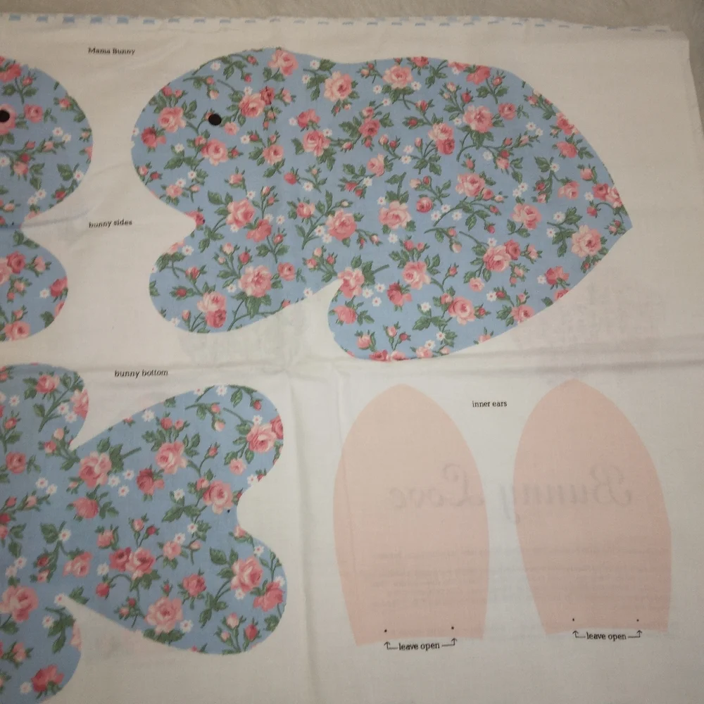 FABRIC Calico Bunny Love Fabric Panel Makrd Mother Bunny Rabbit And 3 Babies